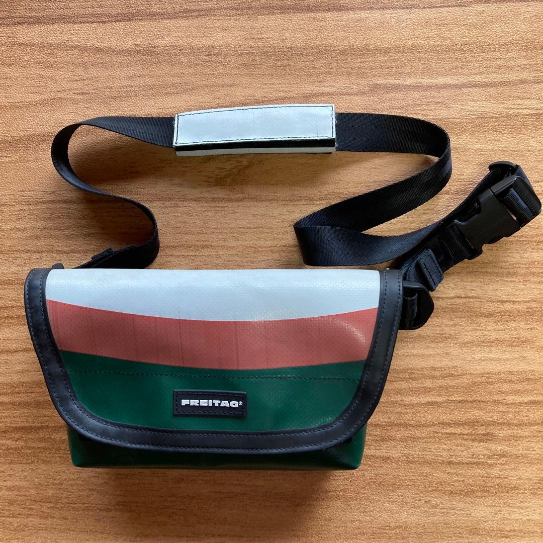 外国産蝶標本】シボリアゲハ♂/タイ.チェンダオ産/96mm