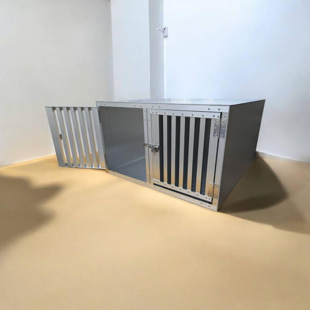 アルミドッグケージ 2頭用 ✳ 中型犬 車載用 - メルカリ