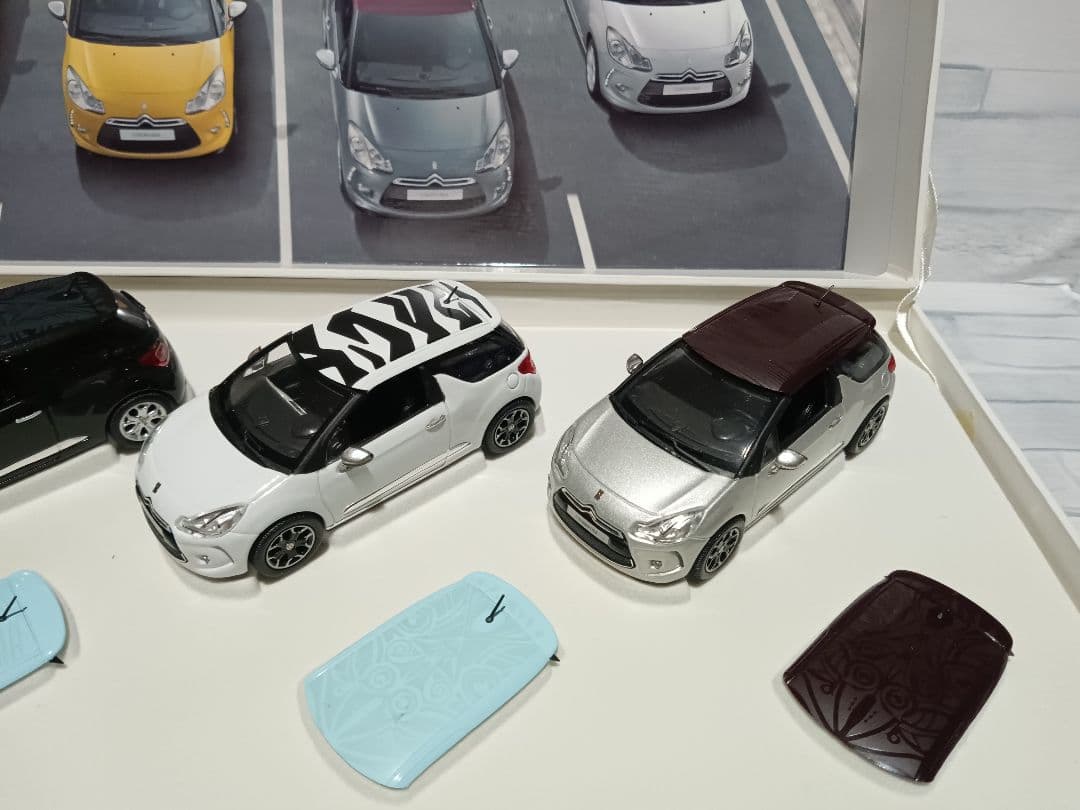 1/43 シトロエンDS3 ディーラー品ミニカー4台セット