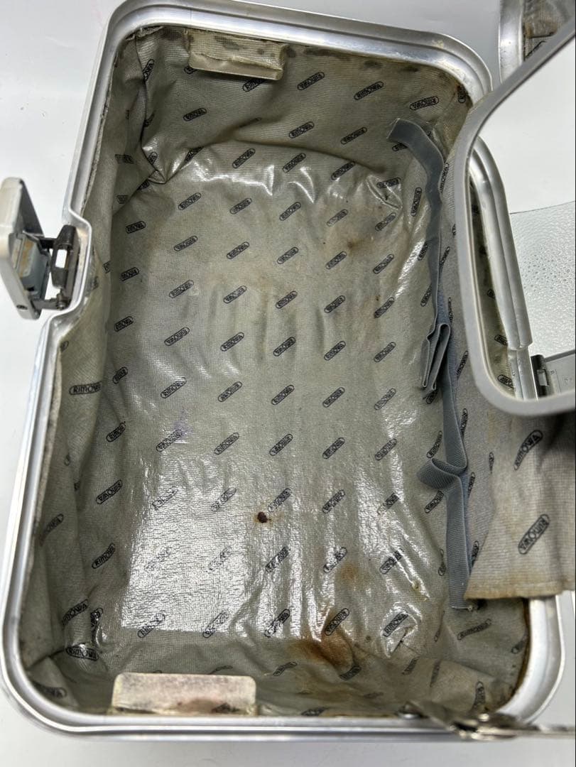 RIMOWA アルミニウム シルバーケース