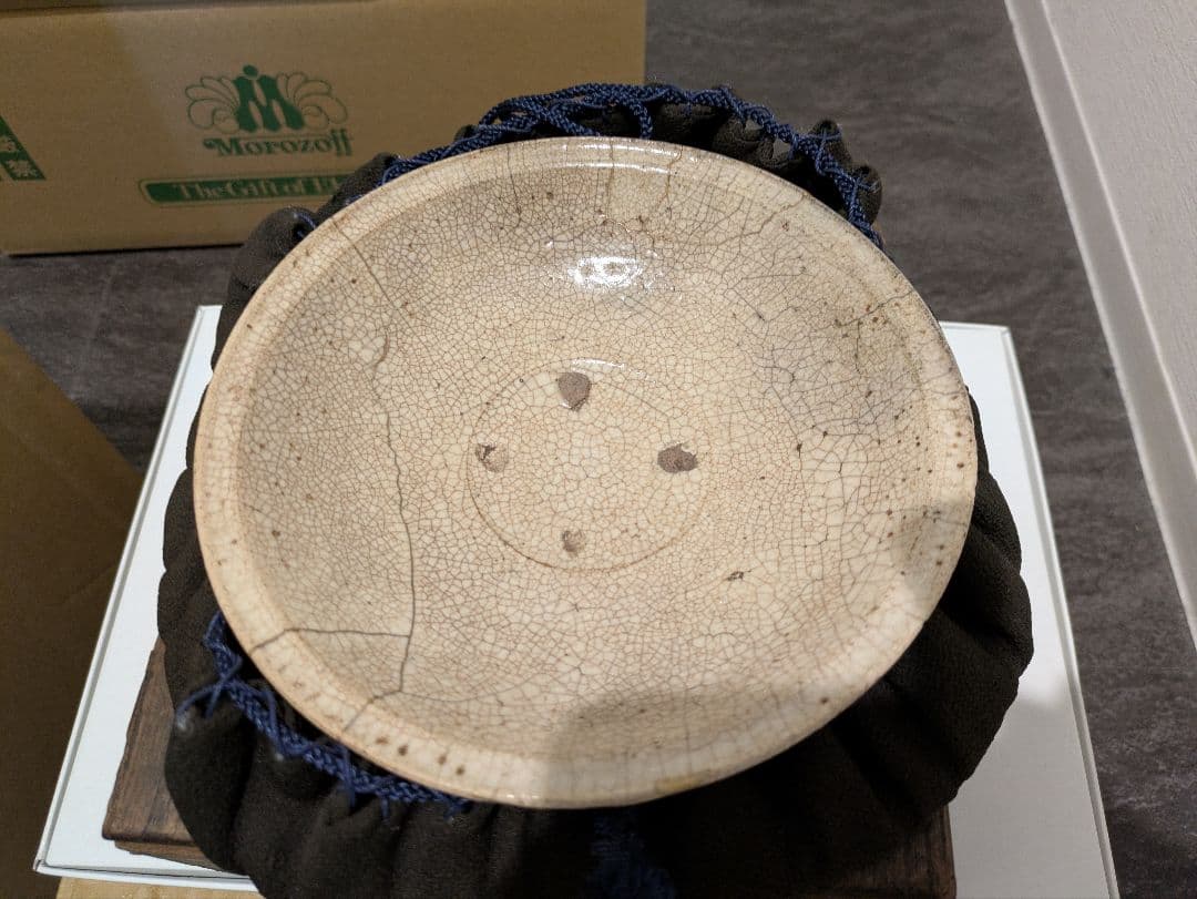 時代物 李朝 井戸茶碗 平茶碗 仕覆付 夏茶碗 骨董品 金直し