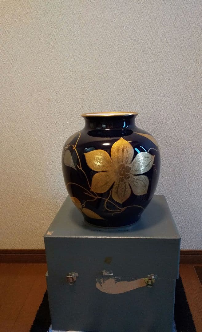 大倉陶園の花瓶 okura china