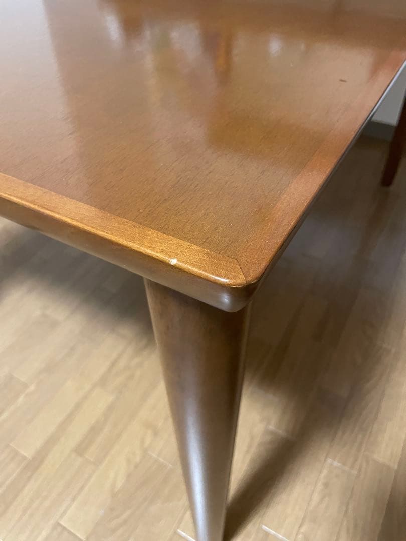 カリモク60+ ダイニングテーブル 1300 x 800