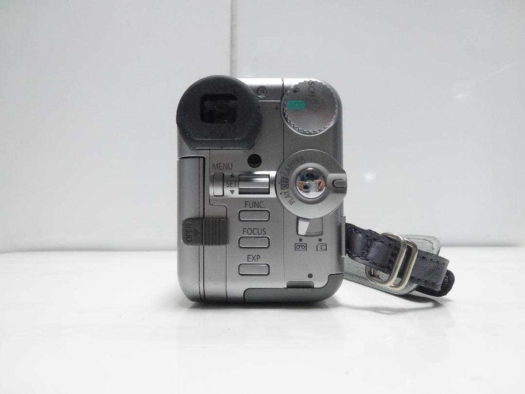 希少 動作品 キャノンビデオカメラ DM-IXY DV S1 Mini DV