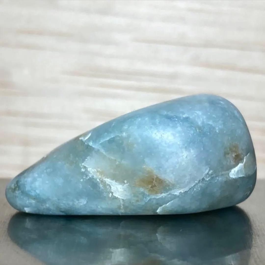 表示価格より20％OFF】糸魚川翡翠 入りコン沢 青翡翠 原石 12.7g