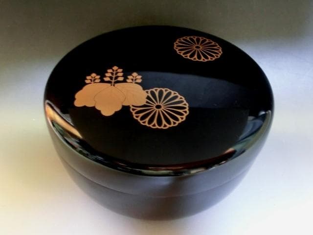 喰籠■輪島塗食籠 蒔絵「玉峰」塗師「都峰」髙台寺蒔絵 黒塗り漆器 丸型菓子器■