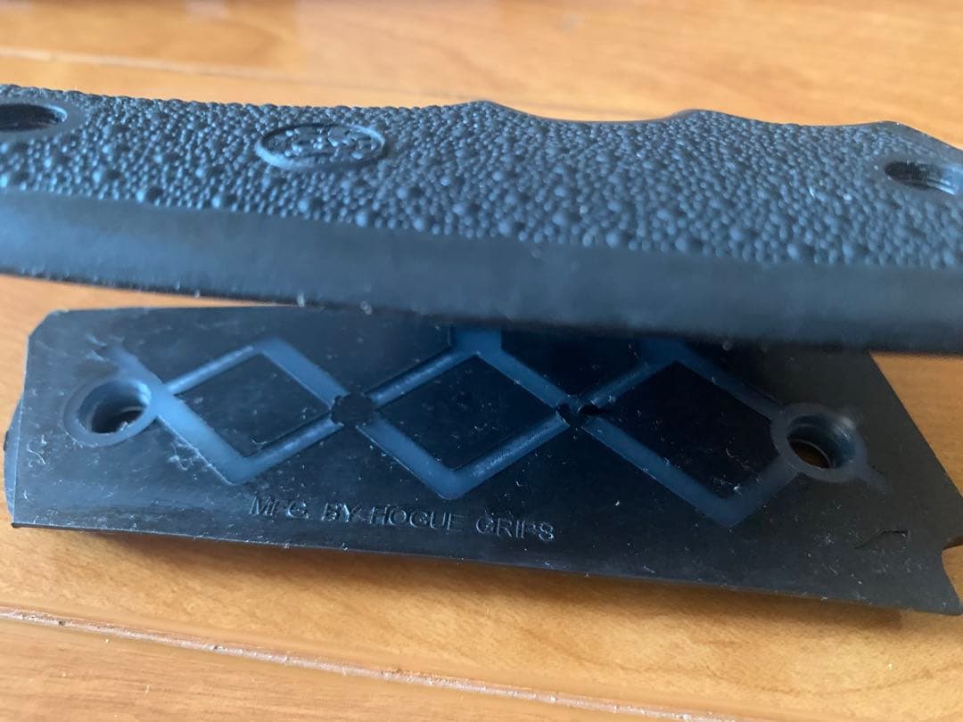 ★本物 hogue 1911用ラバーグリップ