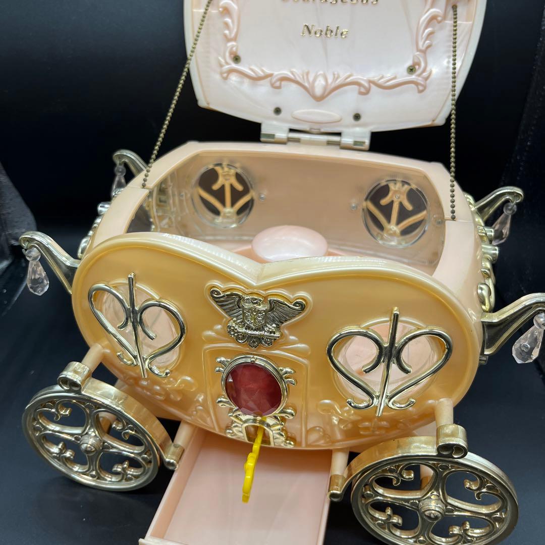 希少！ ハロー！レディリン宝石の馬車パールドレッサーオルゴール昭和