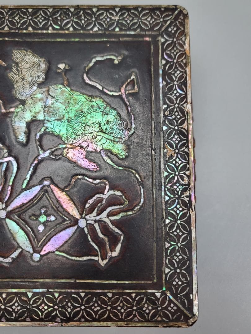 中国美術 螺鈿 獅子紋 朱漆 香炉台 DT507