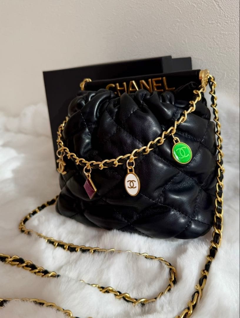 【新品未使用】CHANEL キルティング　ショルダーバッグ　チャーム　ノベルティ