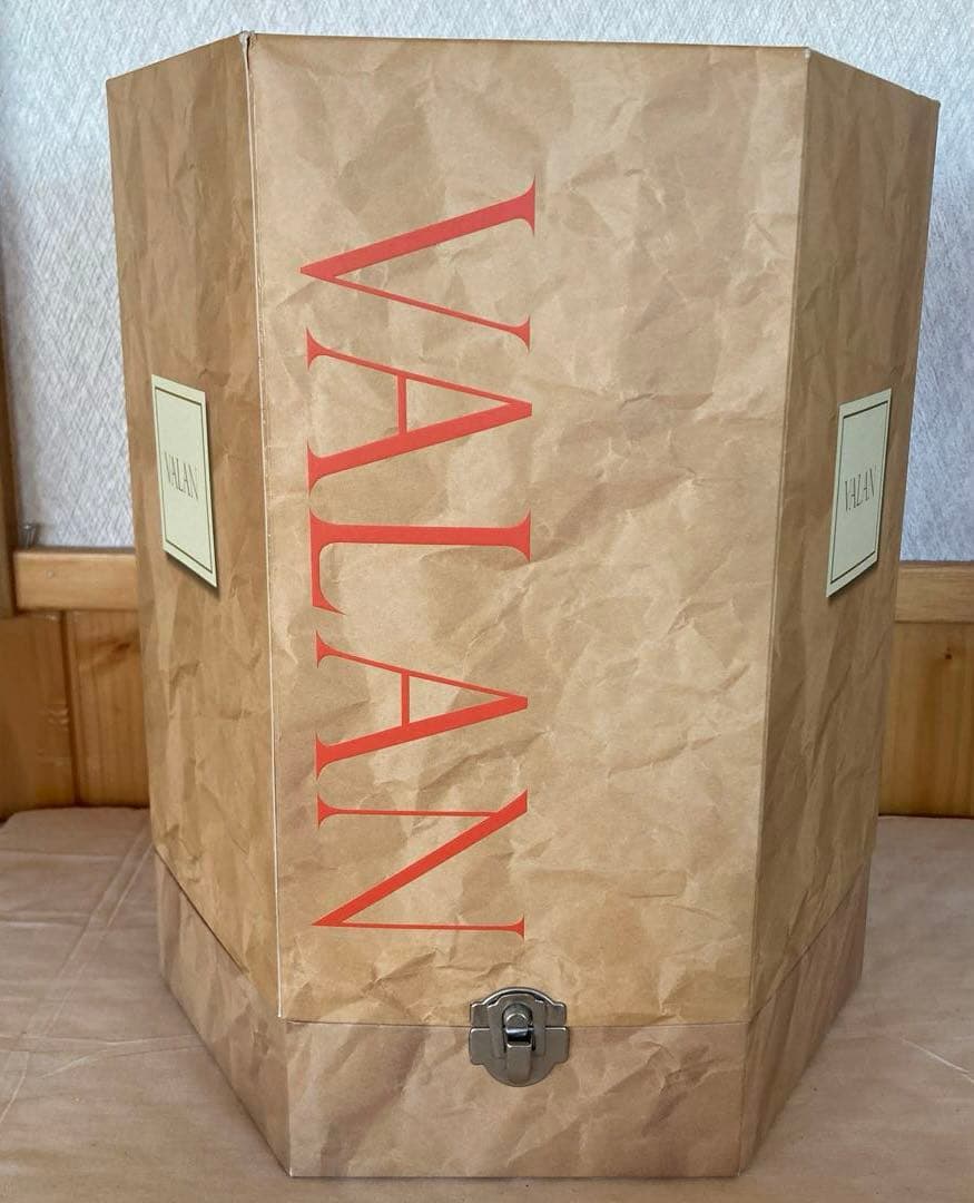 《値下げ》【美品】フォンテーヌ　ショート　パーマ　ウィッグ　専用ケース付