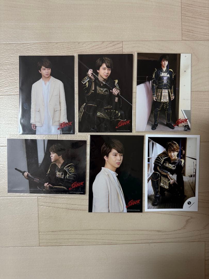 タイムレス・寺西拓人 最新ショット！赤コーデとえくぼスマイルに