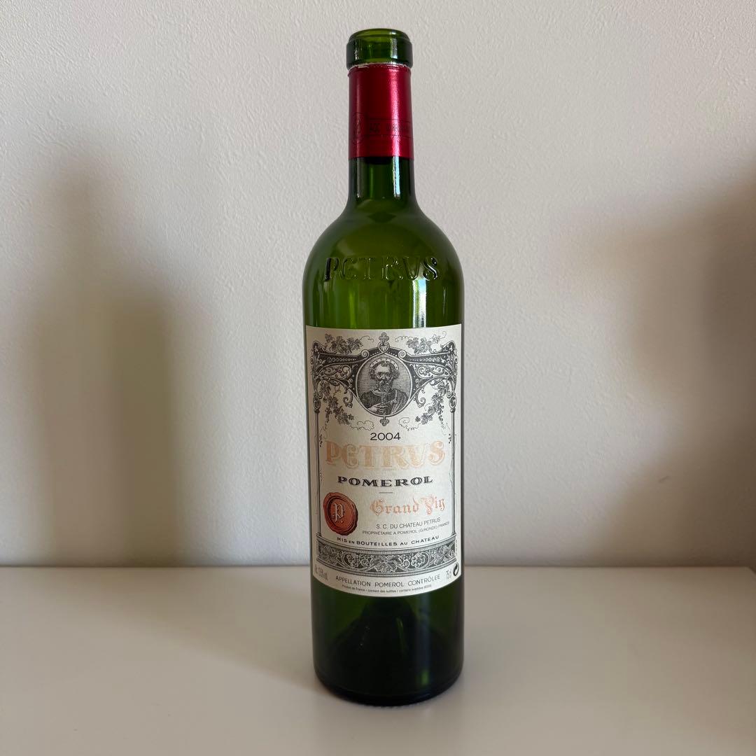 ペトリュス Petrus 2004 Pomerol Grand Vin 空瓶 空き瓶 写真