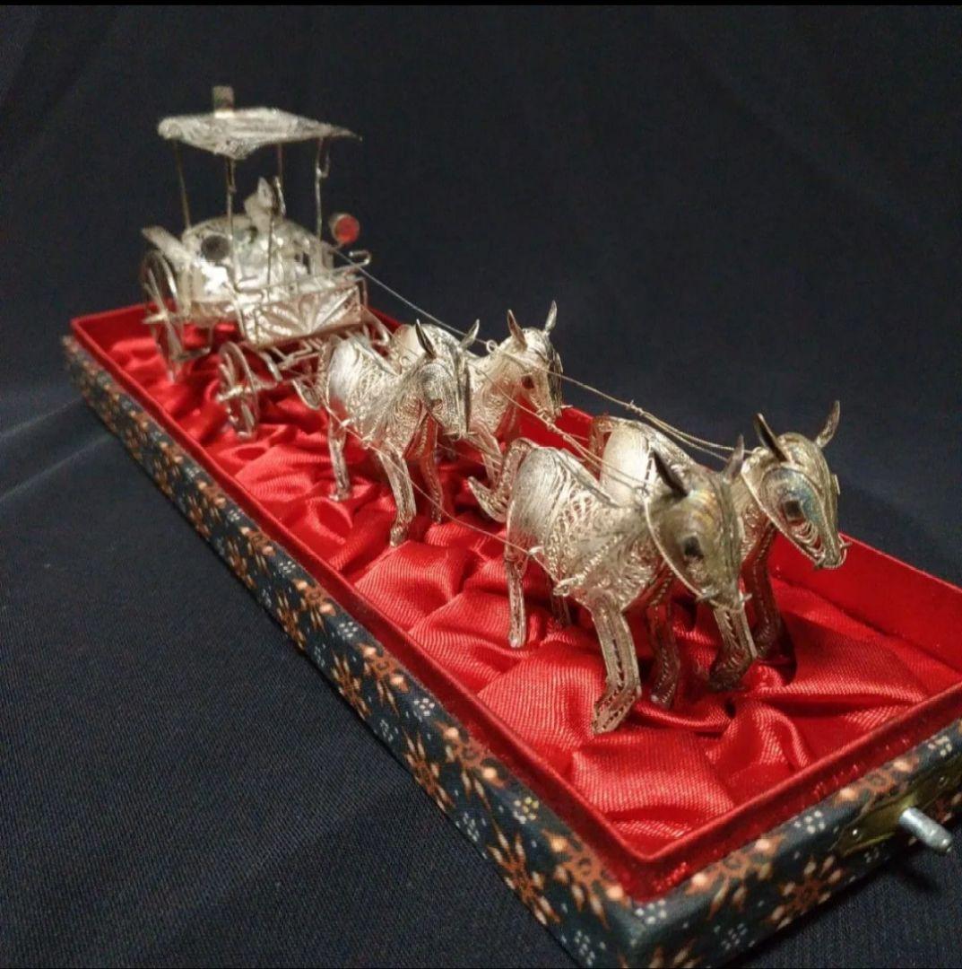 銀製　　銀細工　　馬車　　置物
