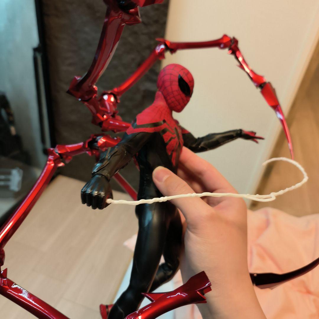 ホットトイズSpider man スパイダーマン スーペリア・スーツ VGM61