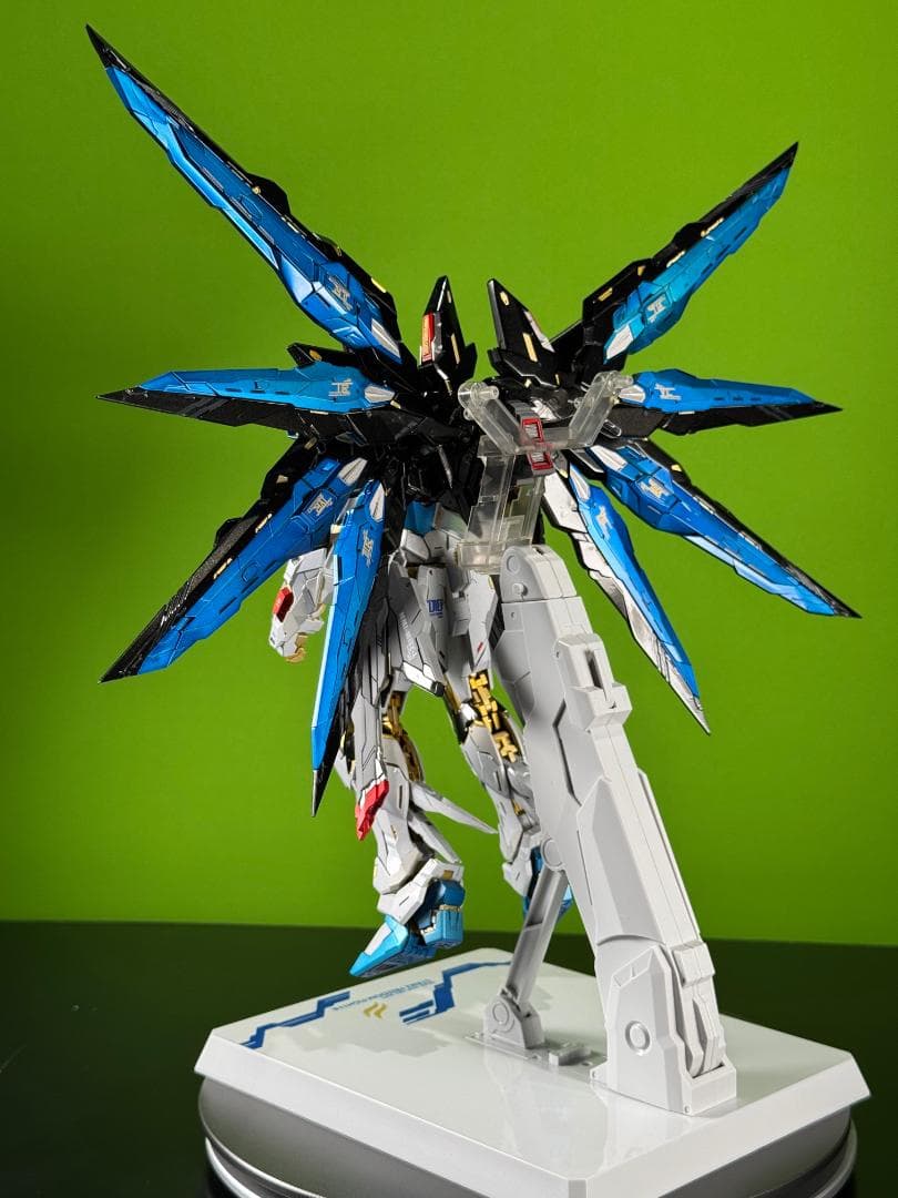 全塗装完成品 ✨ ストライクフリーダムガンダム / mgex 海外製品