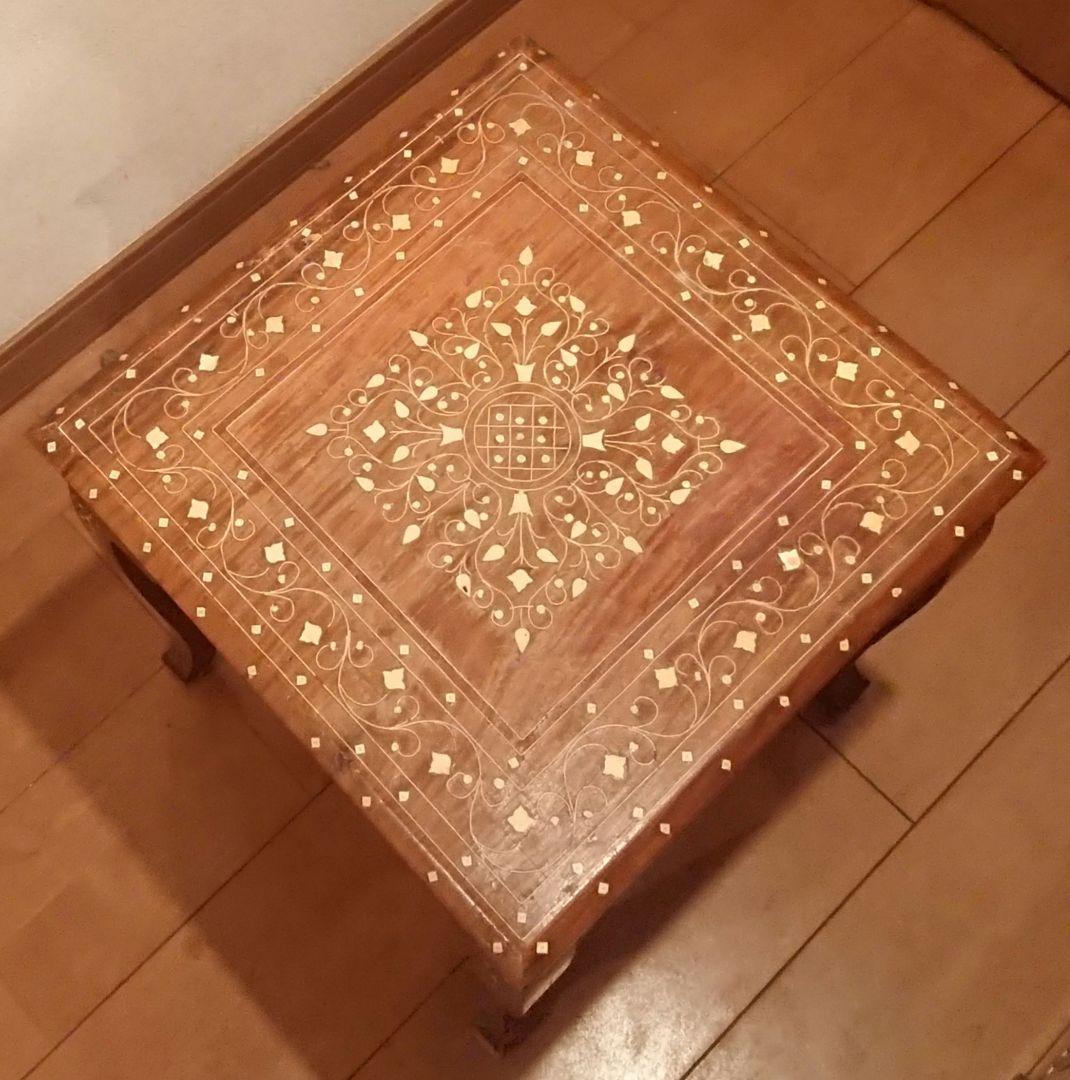 素敵 アンティーク 象嵌デザイン スクエア型 木製サイドテーブル