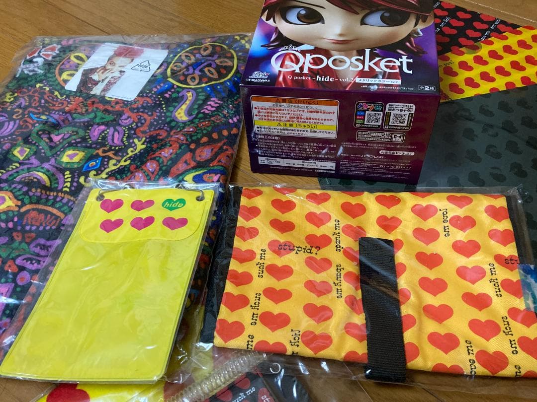 hide (X JAPAN) タオル、キーホルダー、フィギア 等グッズセット