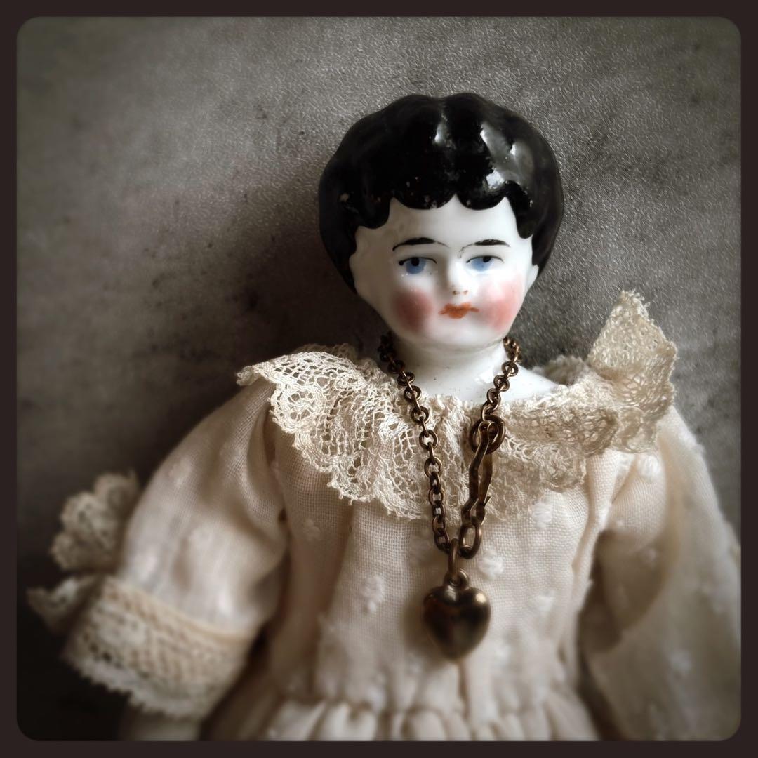 中国アンティーク 石塀 彫刻 福の神(?) 、蓮