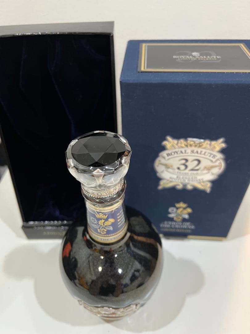 未開栓】 ROYAL SALUTE ロイヤルサルート 32年 商品【未開栓】 ROYAL
