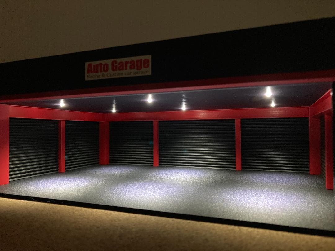 ミニカー専用ジオラマ：1/43 鉄骨造タイプガレージ／アクセサリー6点付属！