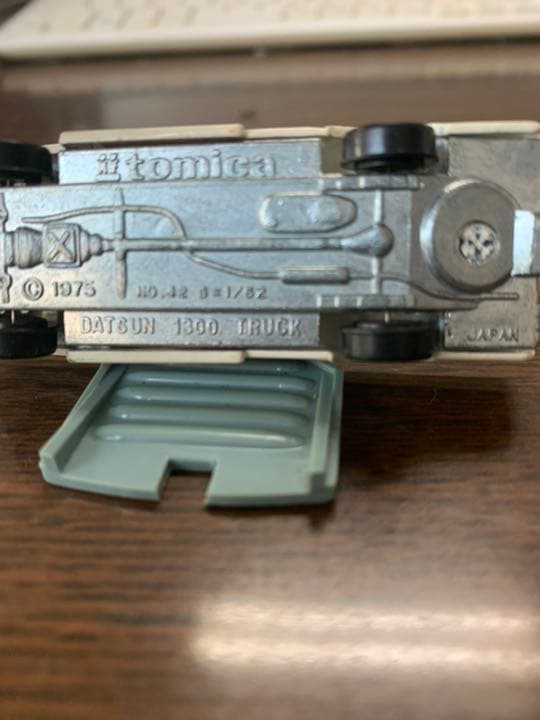 tomica DATSUN１３００truck