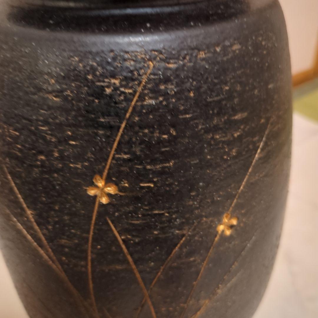 お正月　黒　陶器花瓶