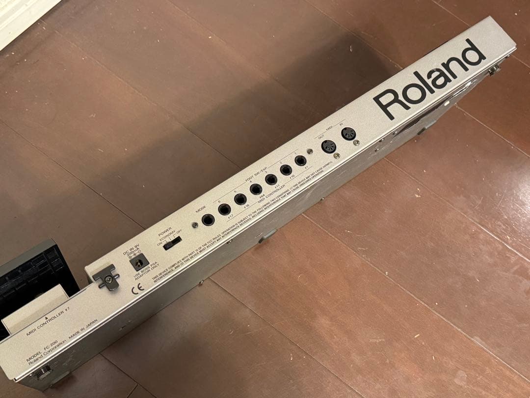 ギター ROLAND FC-200 MIDI FOOT CONTROLLER