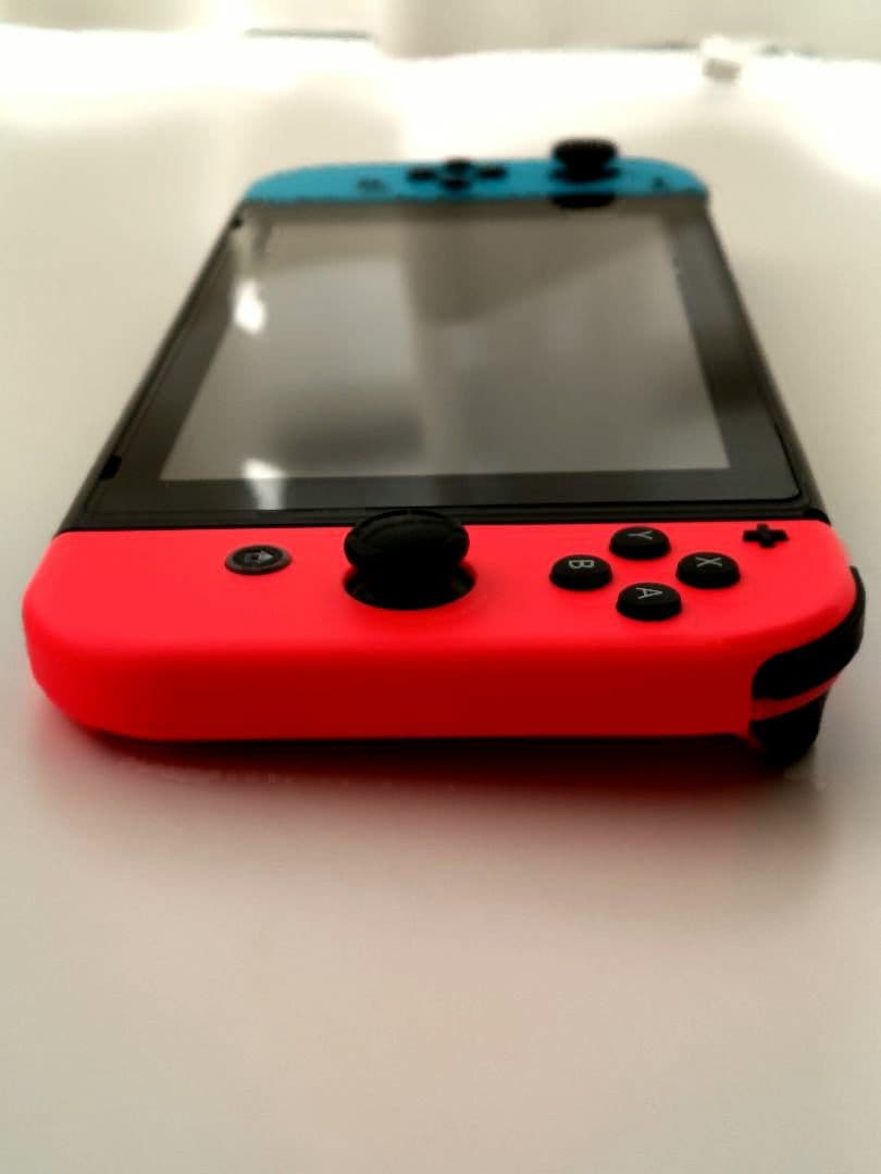 【美品】Nintendo Switch ネオンブルー/ネオンレッド 本体