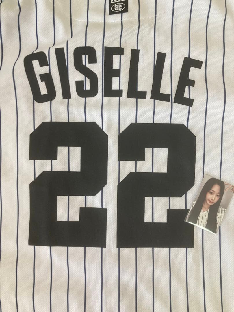 aespaジゼル　野球ユニフォーム　トレカ付き 新品】aespa ジゼル ユニフォーム トレカ付き aespaジゼル 野球