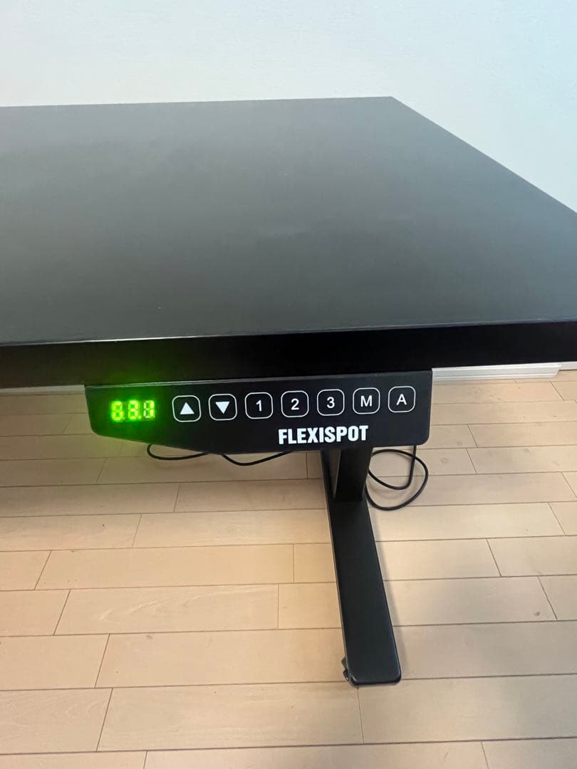 FLEXISPOT E3 電動式昇降デスク（ブラック／天板付き）