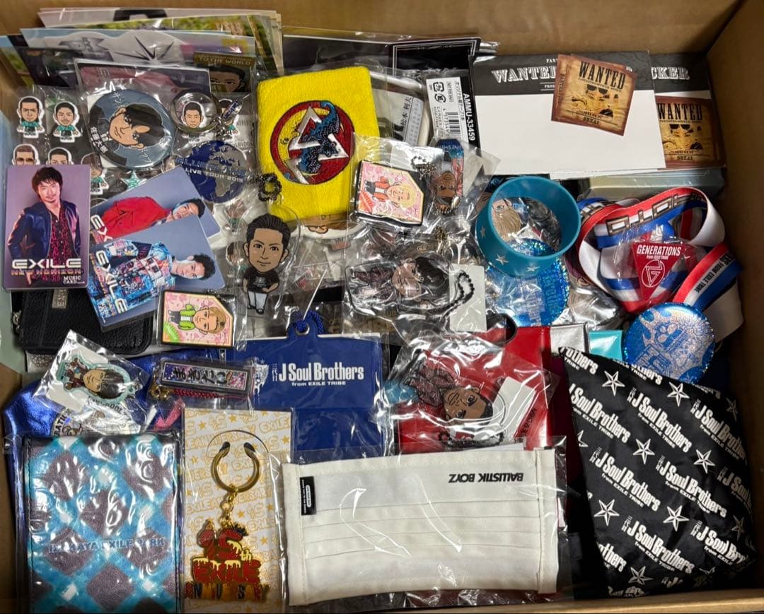 LDH関連 グッズ EXILE FANTASTIC等 約1600点大量まとめ売り - メルカリ