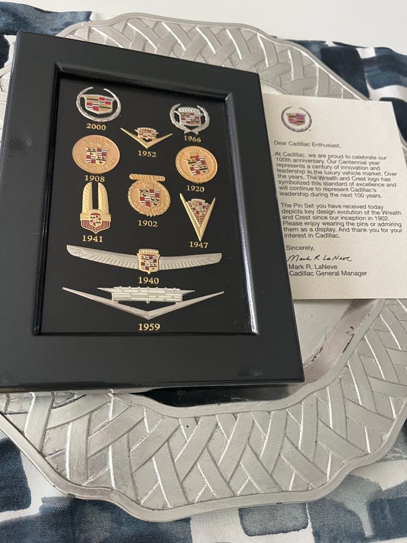 キャデラック　GM100周年ピンバッジセット♡