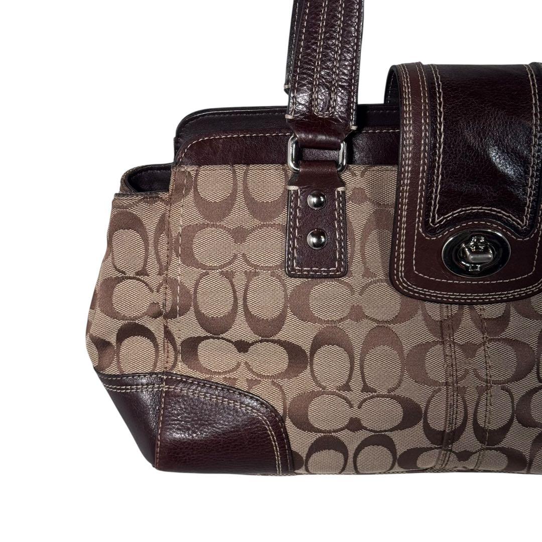 COACH コーチ ハンドバッグ ハンプトンズ 茶 シグネチャー ターンロック