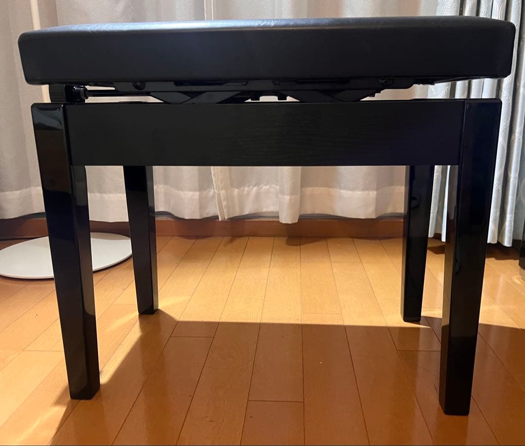 【2025年製ほぼ新品】ヤマハ　ピアノ椅子　高さ調整自在　BC-204PE 黒