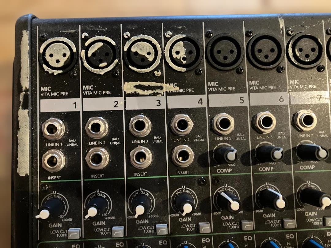 Mackie PROFX16V2 アナログミキサー