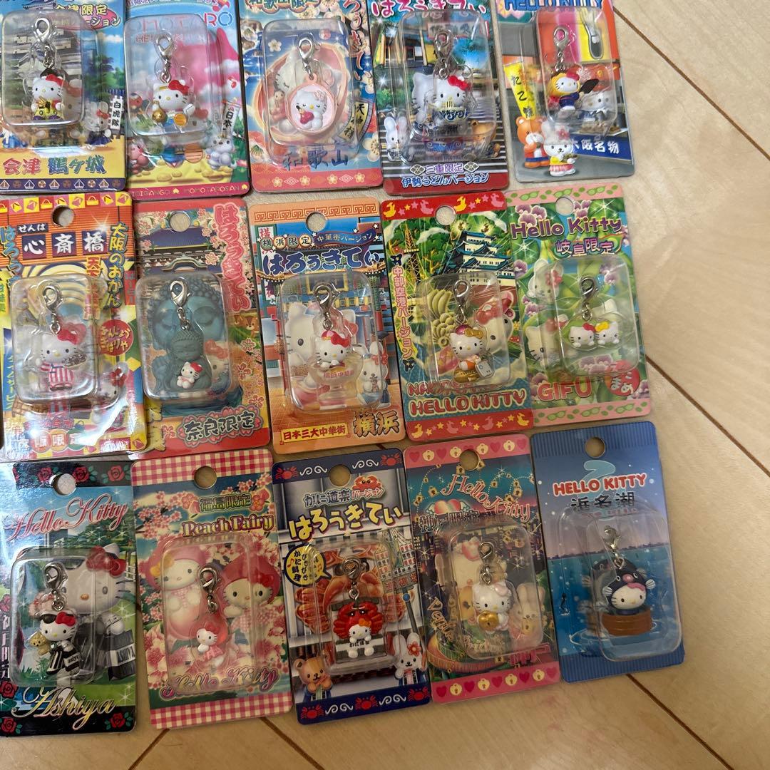 ご当地限定チャーム　55個まとめ売り