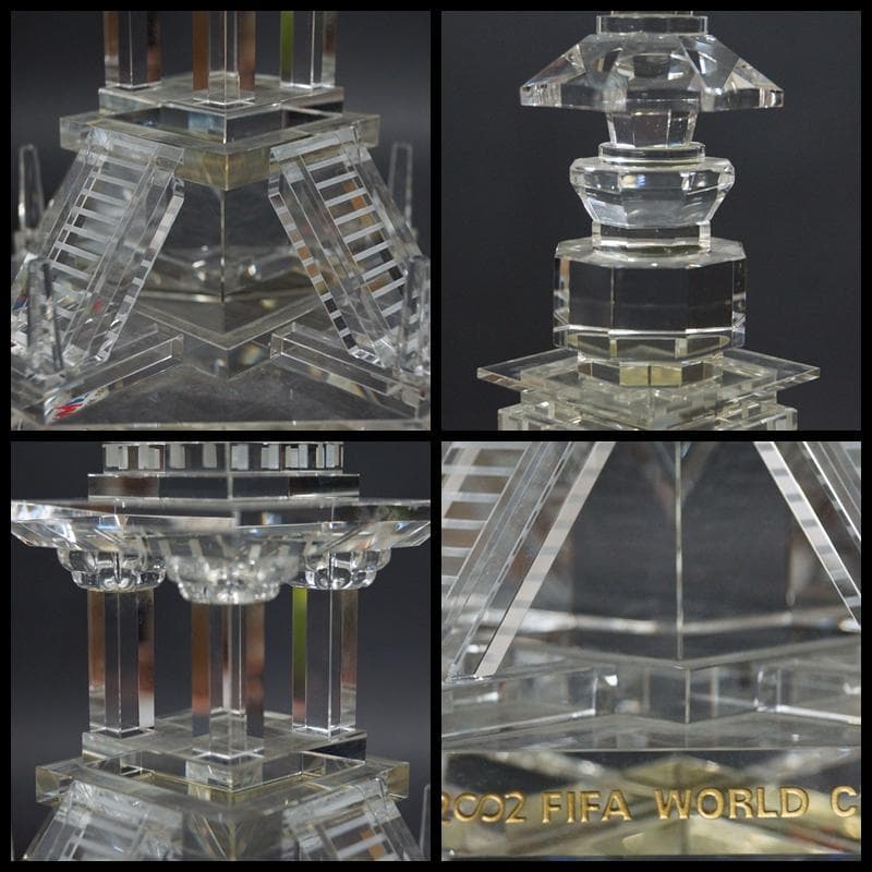 2002年FIFAワールドカップ日韓大会 記念『 慶州仏国寺塔』クリスタル製