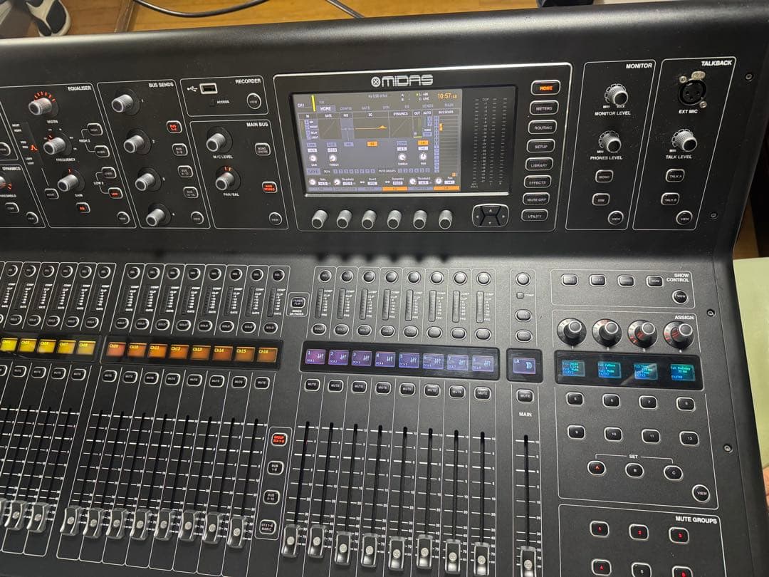 MIDAS マイダス M32 LIVE デジタルミキサー