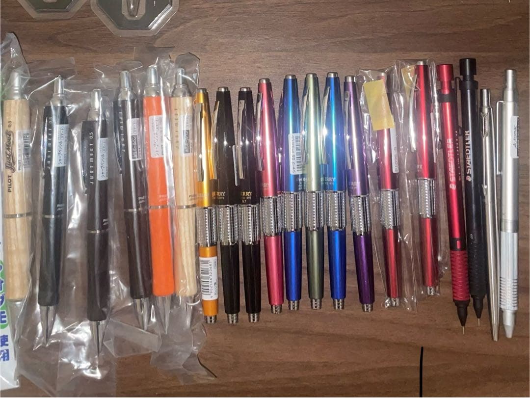 限定 廃盤 シャーペン 50本まとめ売り - メルカリ