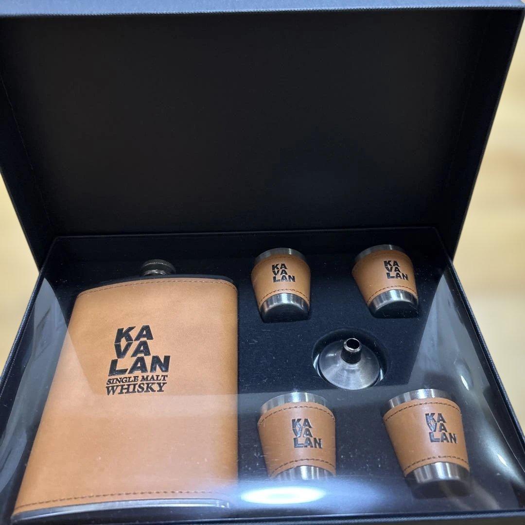 新品未使用】【非売品】 KAVALAN スキットルセット - メルカリ