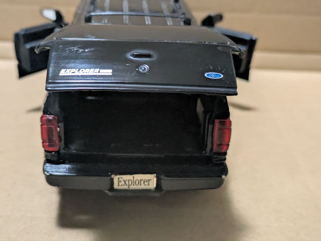 フォード エクスプローラー　マイスト　1/24