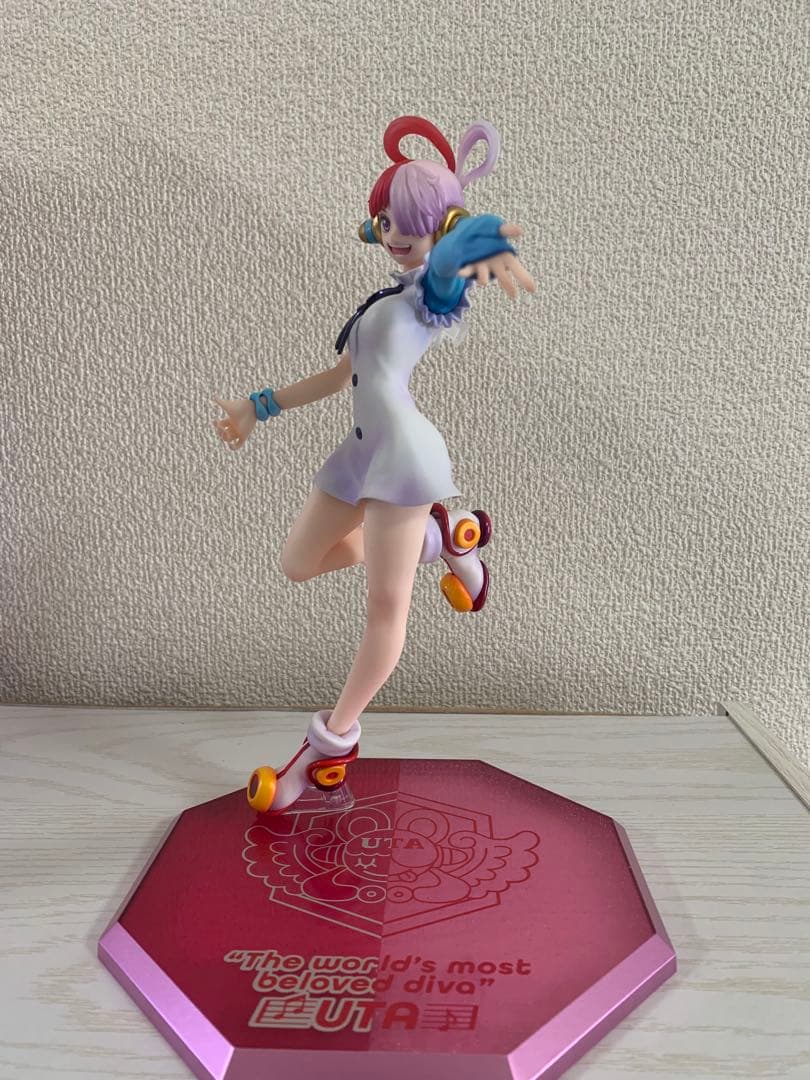 POP “RED-EDITION” “世界の歌姫” ウタ