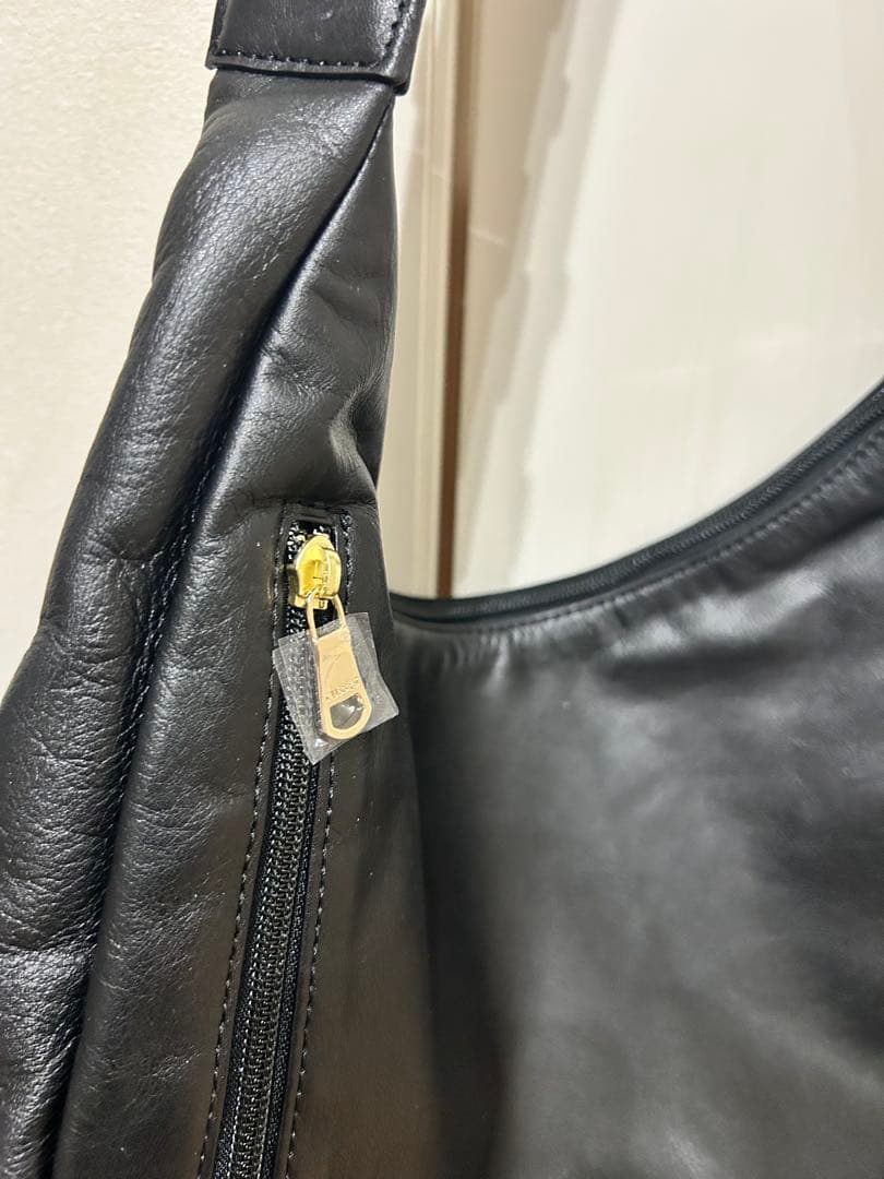 あん　新品タグ付　russet ソフトレザーラウンドビッグショルダーバック