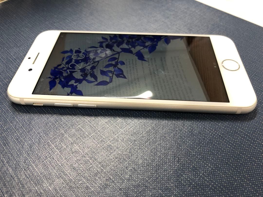 iPhone 7 Silver 128GB Simフリー