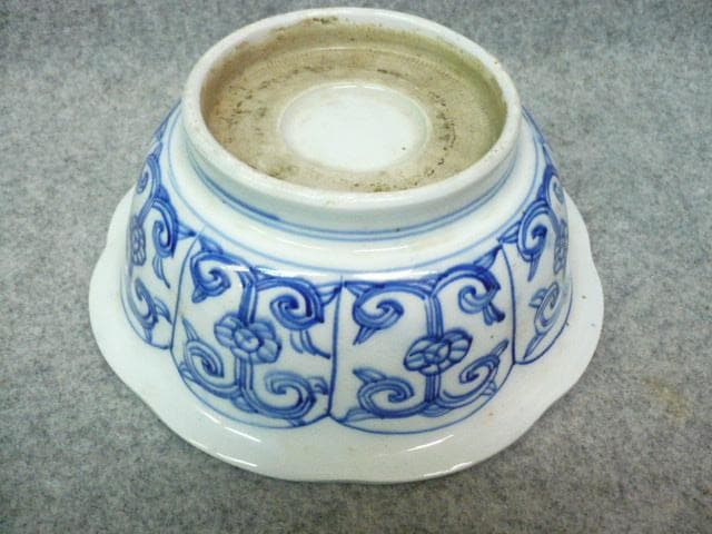 伊万里 染付 深鉢 [B23651] 花に蝶 古美術 古玩