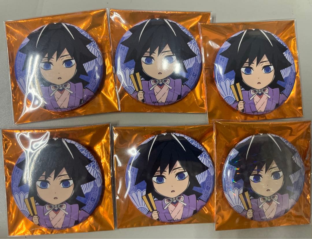 冨岡義勇 ひなまつり ホロ 缶バッジ 鬼滅の刃 ufotable - メルカリ