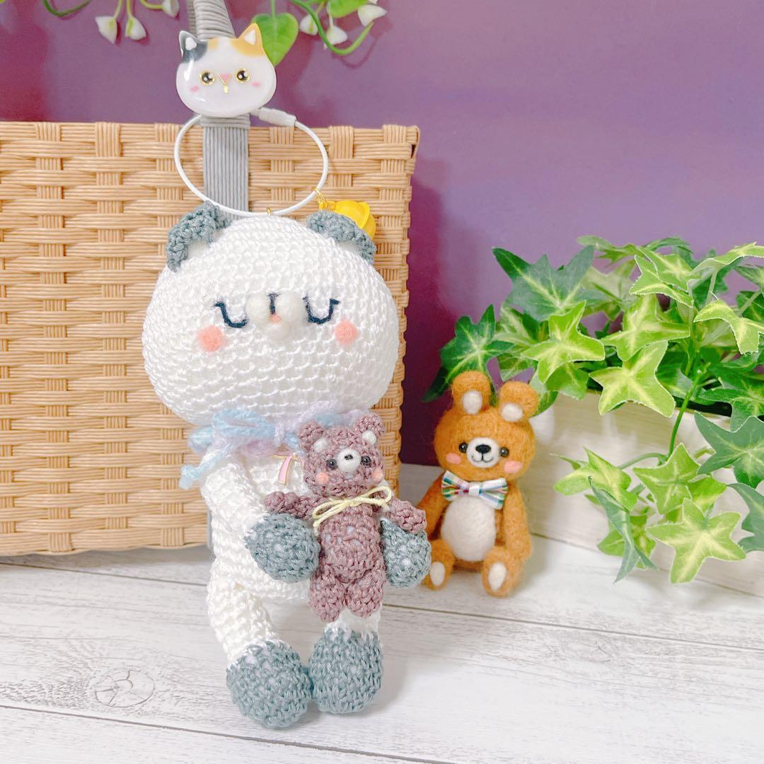 あみぐるみ　おしゃれ大好きペタンコペタうさちゃんリングキーホルダー☺︎他２点