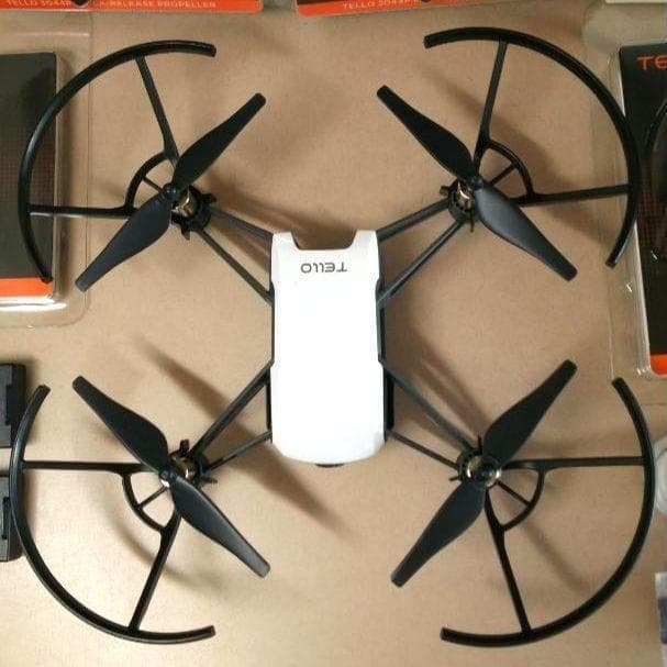 ドローン DJI Tello & 専用ケース + 付属品多数