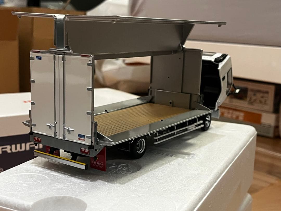 京商　いすゞ　1/43 フォワード ダイキャストミニカー　現行型